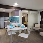 Aldeamento Turístico Delle Rose & Glamping Village 4*