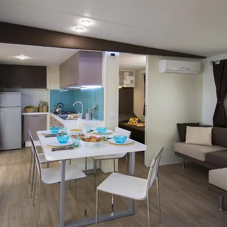 Village de vacances Delle Rose Camping&glamping Village 4*