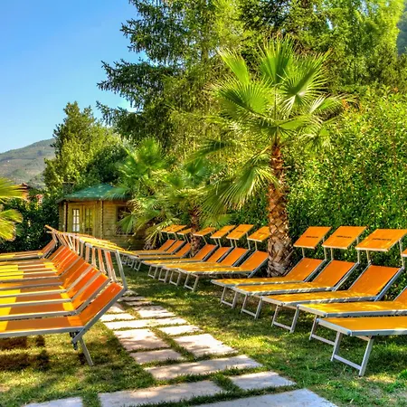 Delle Rose Camping&glamping Village 4* Isolabona