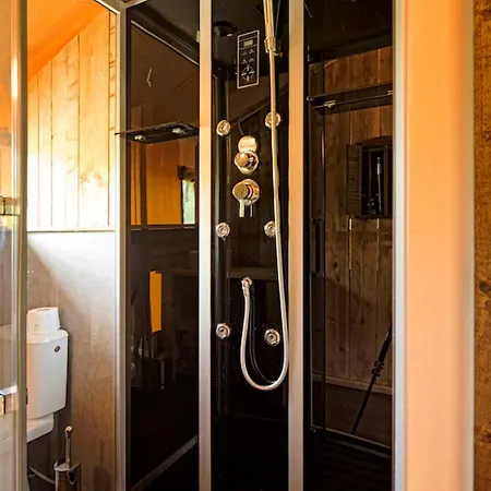 Delle Rose & Glamping Village 4* Isolabona