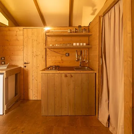 Delle Rose & Glamping Village 4* Isolabona