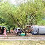 Üdülőpark Delle Rose & Glamping Village Isolabona