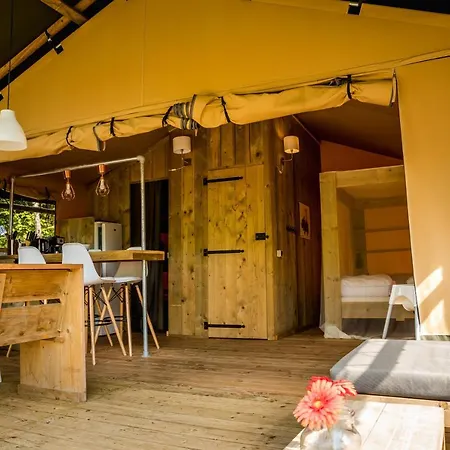Delle Rose & Glamping Village Üdülőpark 4*