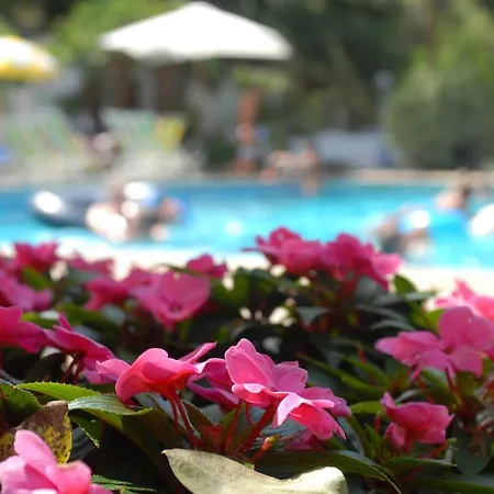 Holiday park Delle Rose & Glamping Village 4*