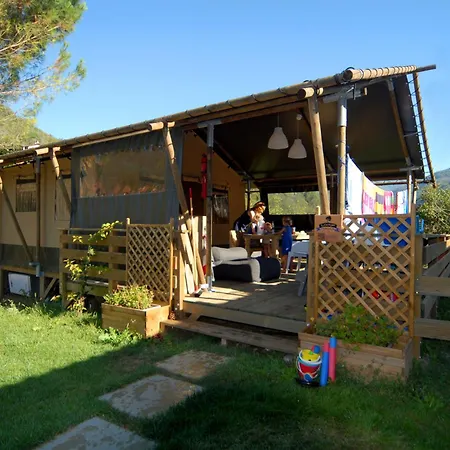 Delle Rose & Glamping Village Isolabona