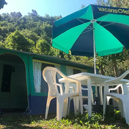 Delle Rose & Glamping Village Isolabona