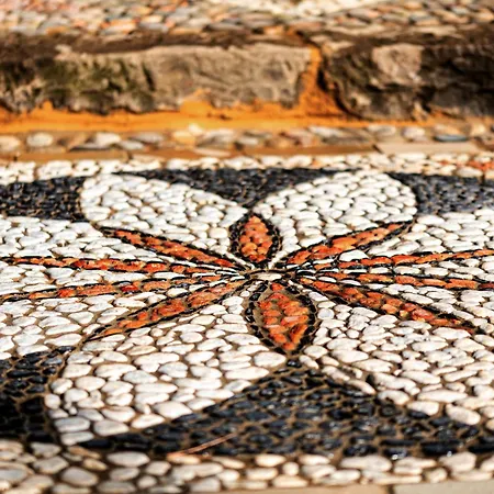 Delle Rose & Glamping Village 4*