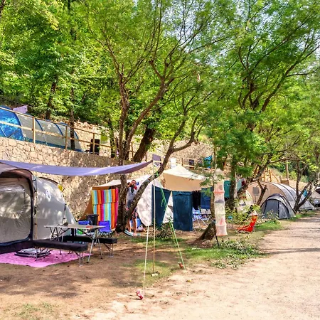 Delle Rose & Glamping Village Isolabona