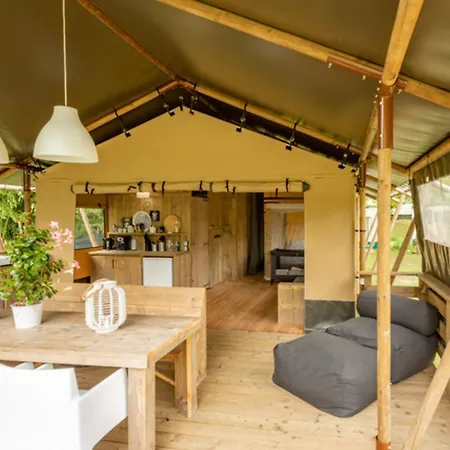 Delle Rose Camping&glamping Village 4* Isolabona