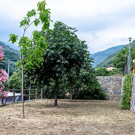 פארק נופש Delle Rose & Glamping Village Isolabona