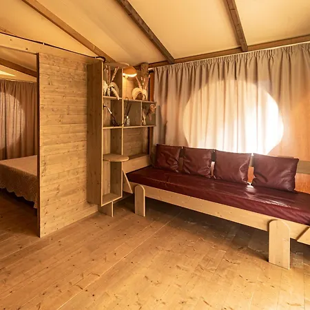 Semesterpark Delle Rose & Glamping Village 4*