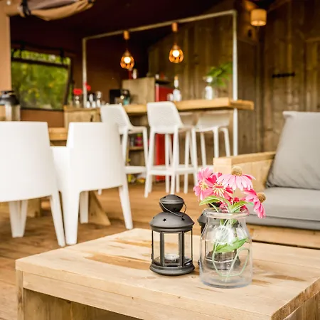 Delle Rose & Glamping Village Üdülőpark 4*