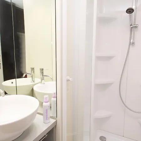 Πάρκο διακοπών Delle Rose & Glamping Village 4*