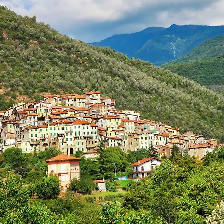 Delle Rose & Glamping Village Isolabona