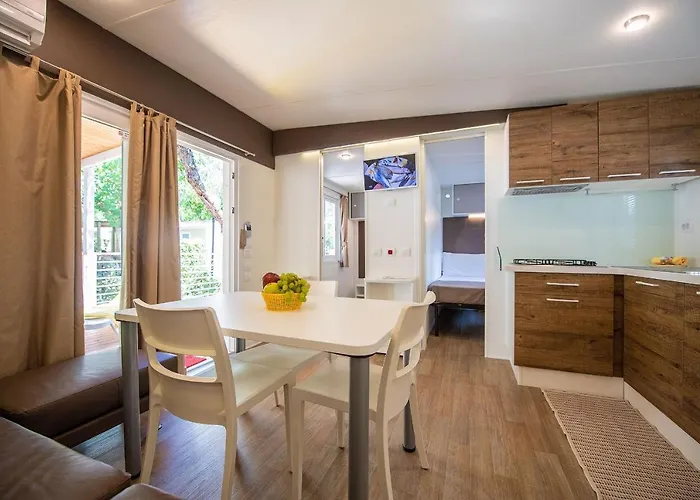 Delle Rose & Glamping Village 4* Isolabona