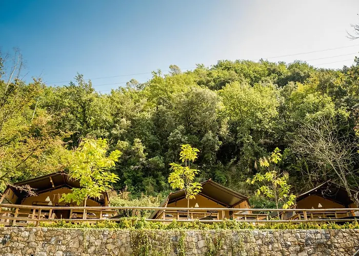 Prázdninový areál Delle Rose & Glamping Village 4*