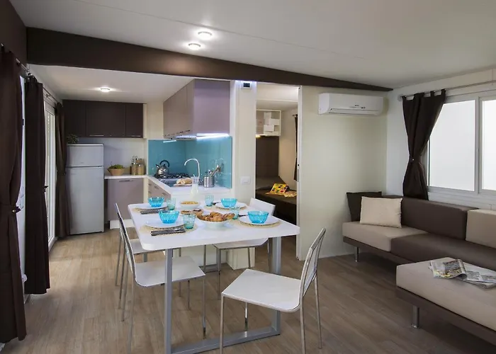 Prázdninový areál Delle Rose & Glamping Village 4*