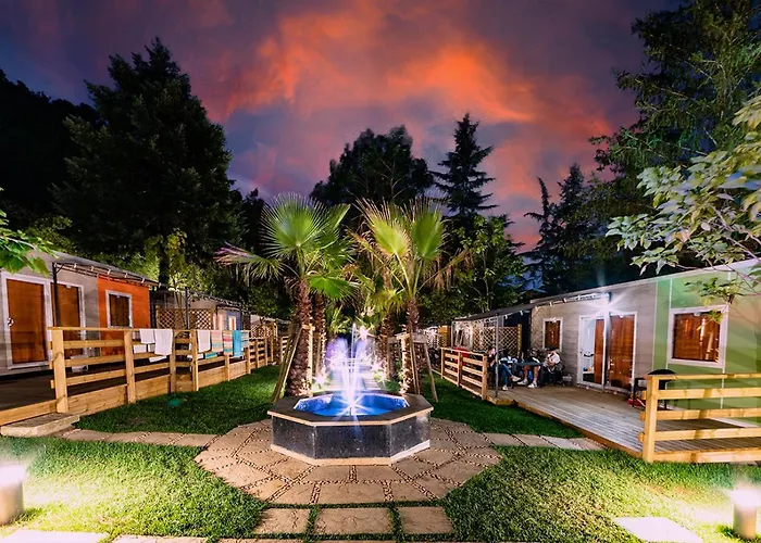 Delle Rose & Glamping Village Isolabona