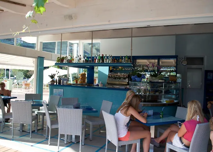 Delle Rose & Glamping Village 4* Isolabona