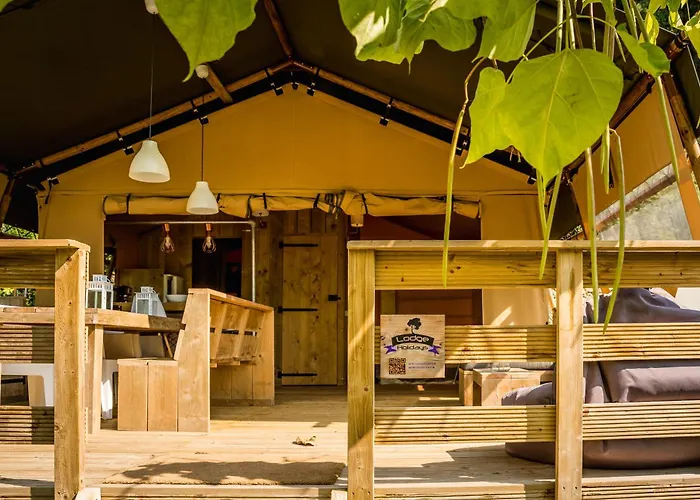 Delle Rose & Glamping Village Vakantiepark Isolabona