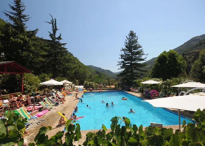 Delle Rose & Glamping Village 4*