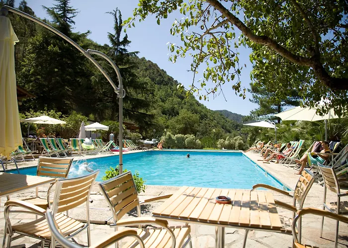 Delle Rose & Glamping Village