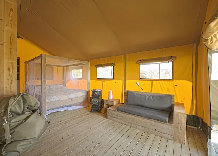 Delle Rose & Glamping Village Vakantiepark Isolabona