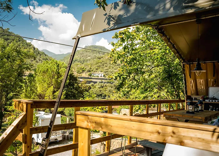 Prázdninový areál Delle Rose & Glamping Village